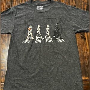 Star‎ Wars size medium grey T—shirts.